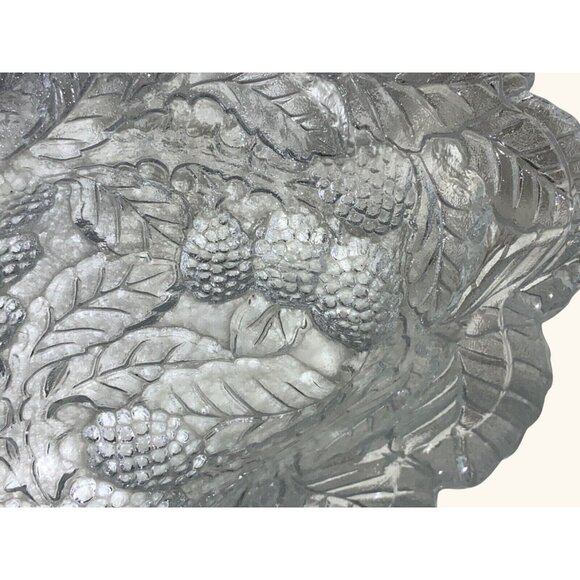 Clear Pressed Glass Leaf & Berry Design Decorative Bowl - Picture 4 of 10